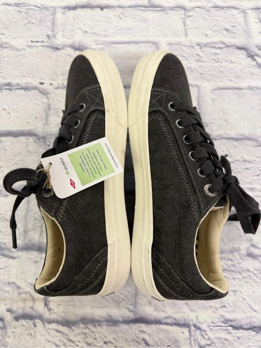 Taos Plim ladies sz 7.5 charcoal gray unworn